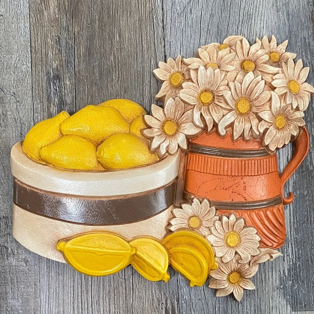 Homco Vtg Yellow and Cream Wall Art with Lemons and Daisies